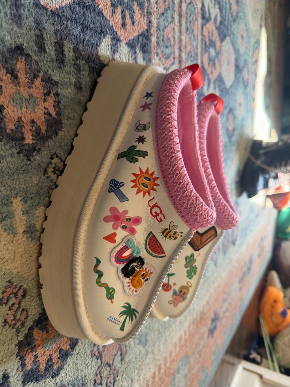 UGG Tazz Pop Sketch Platform Slippers x Humberto Cruz